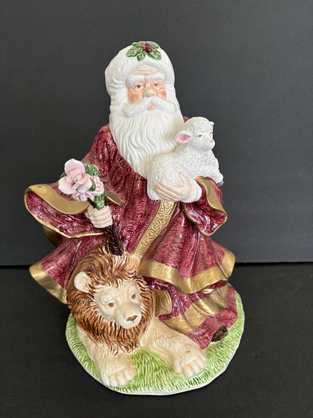 House of Lloyd Christmas Around the World Musical Peaceful Kingdom Santa in Box